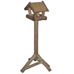 Junai.nl Voederhuis Met Stro Dak